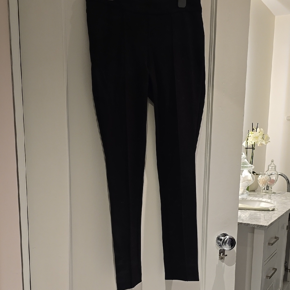 Black Skinny Pants with Stretchy Fabric